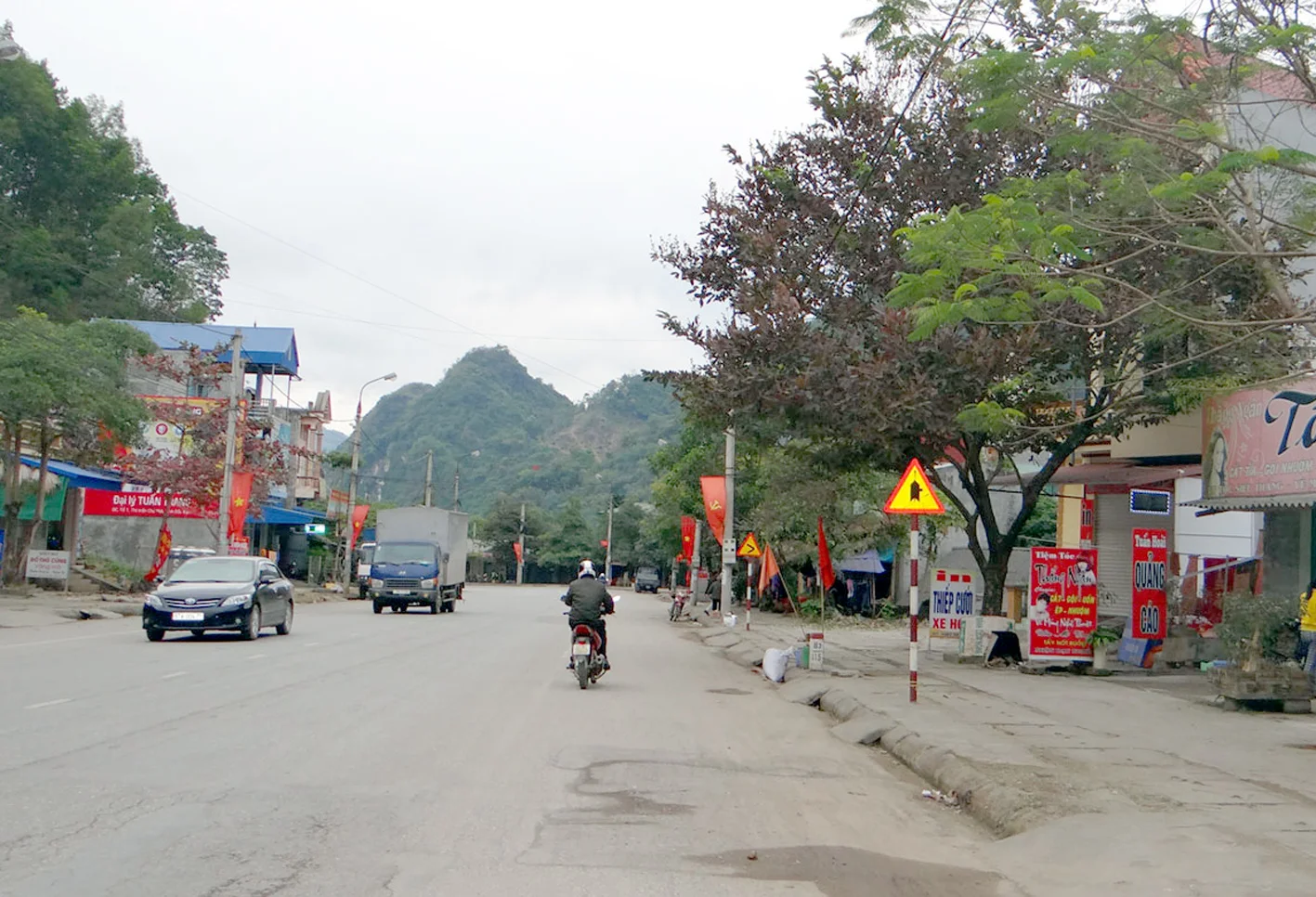 Cho Moi Bac Kan