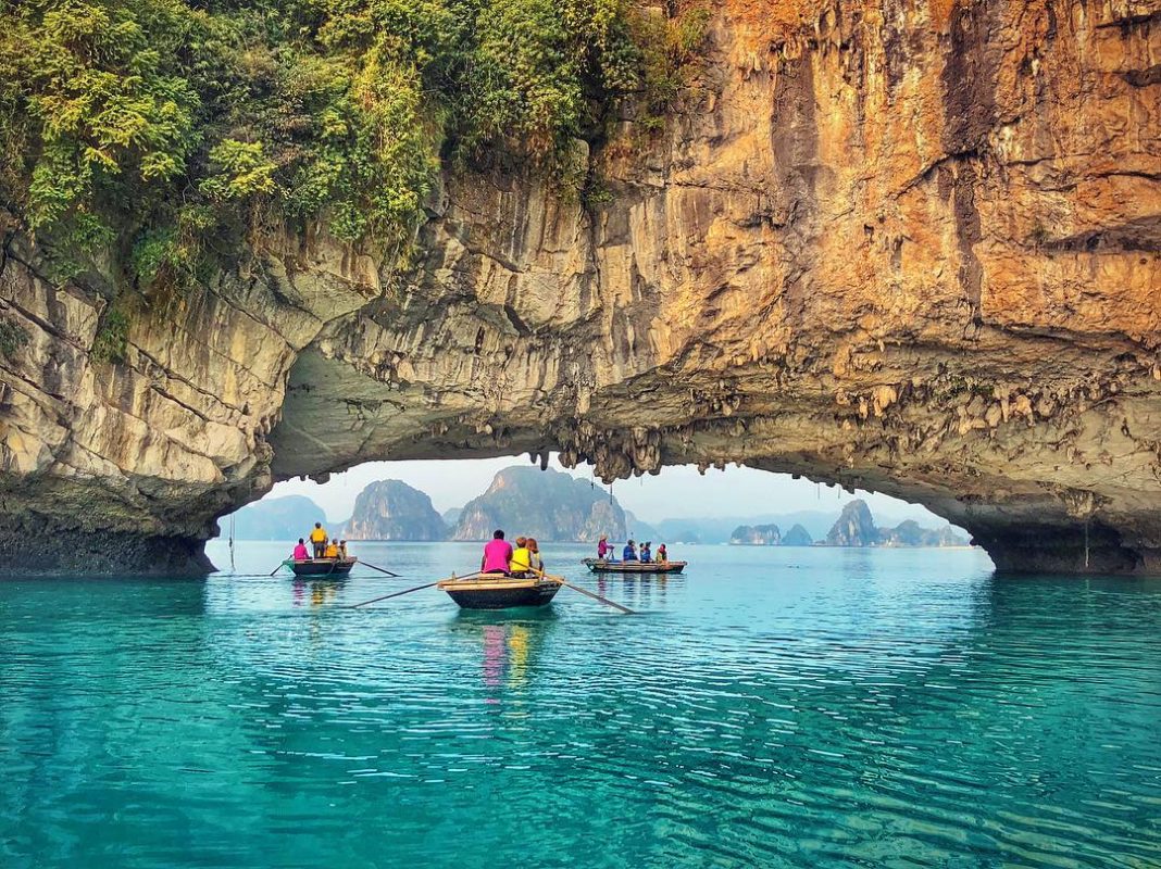 Bai Tu Long Bay Vietnam